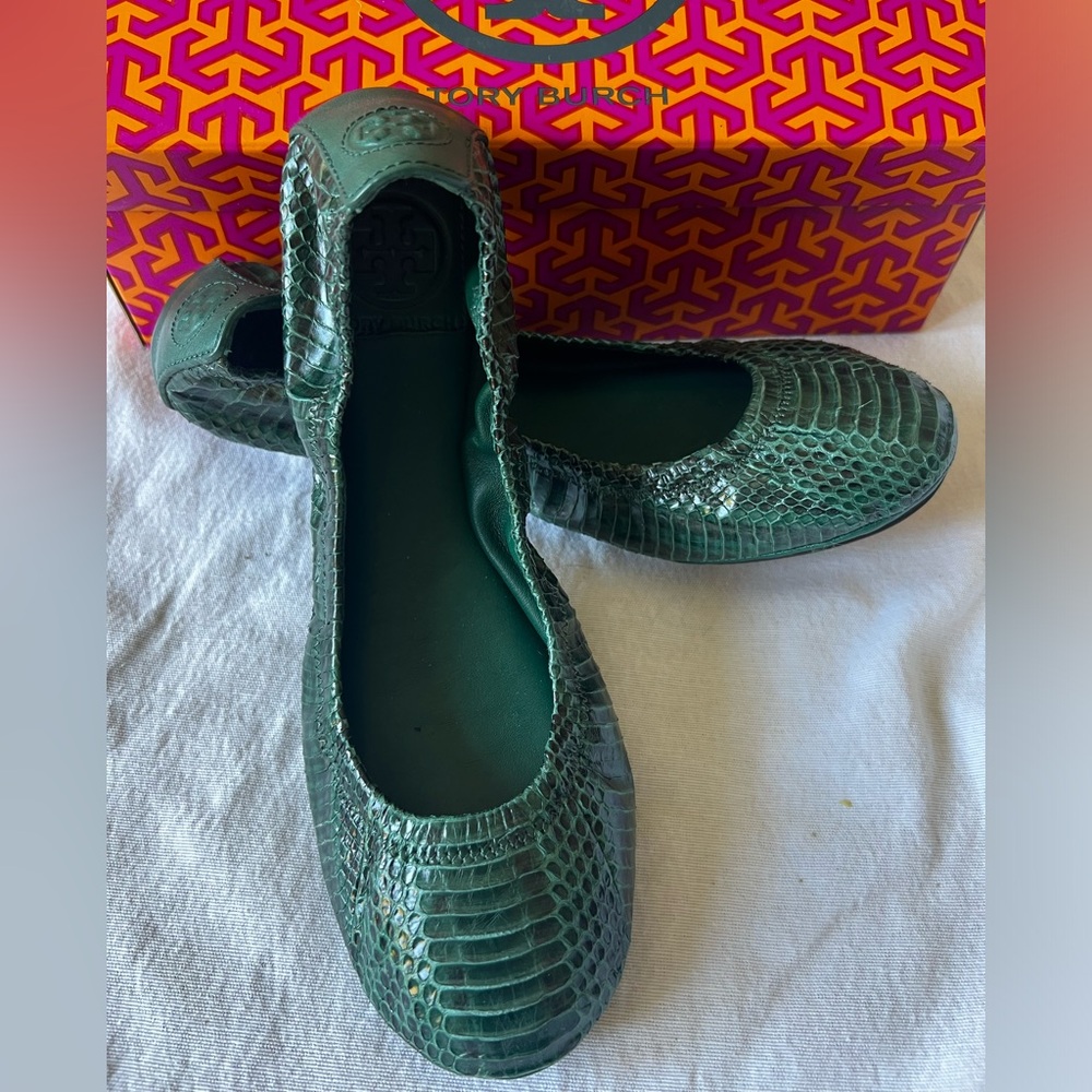 Tory Burch Emerald Textured Flats